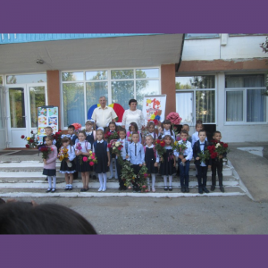 Astăzi, 1 septembrie, 20 de elevi au păşit pentru prima dată pragul şcolii